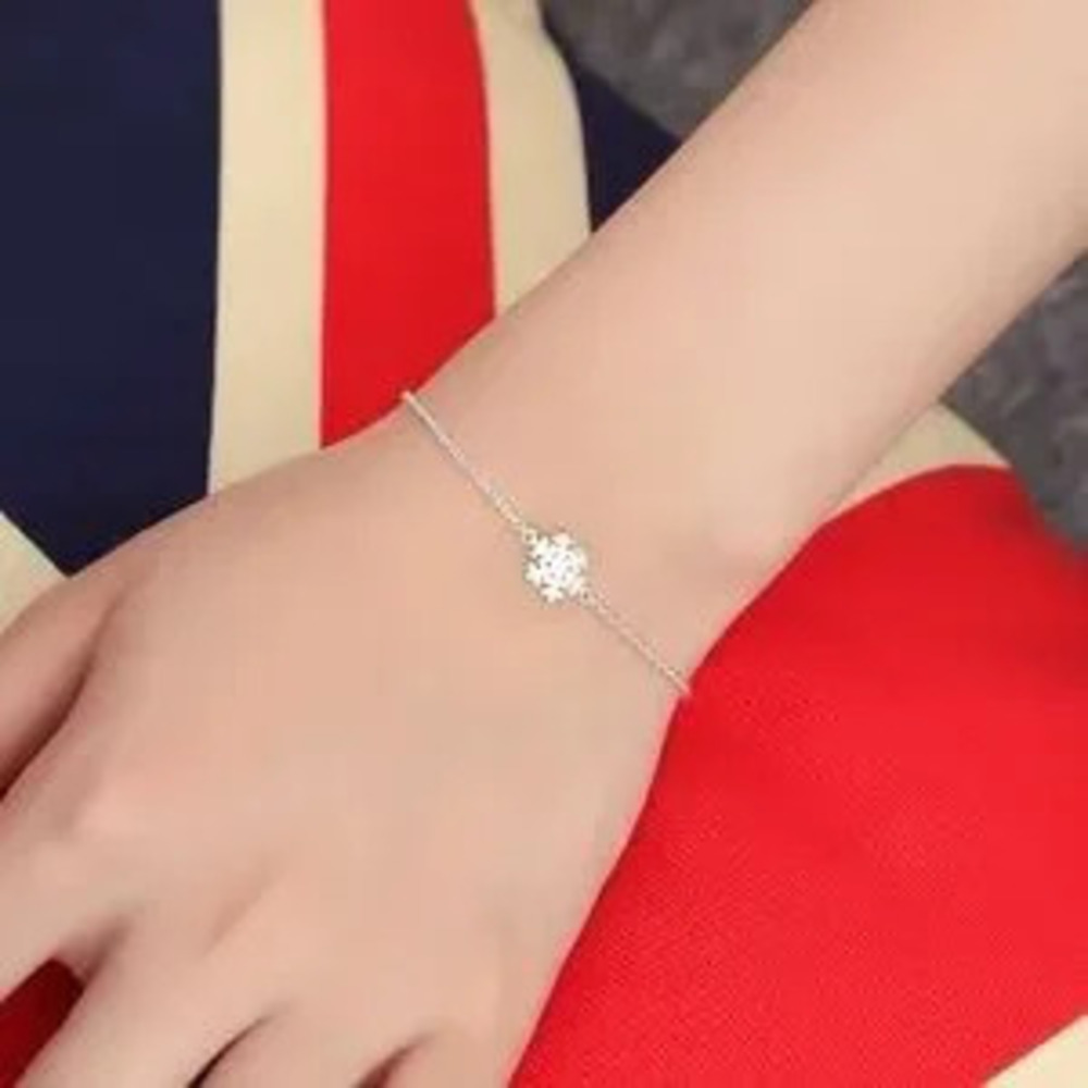 Snowflake dainty winter bracelet